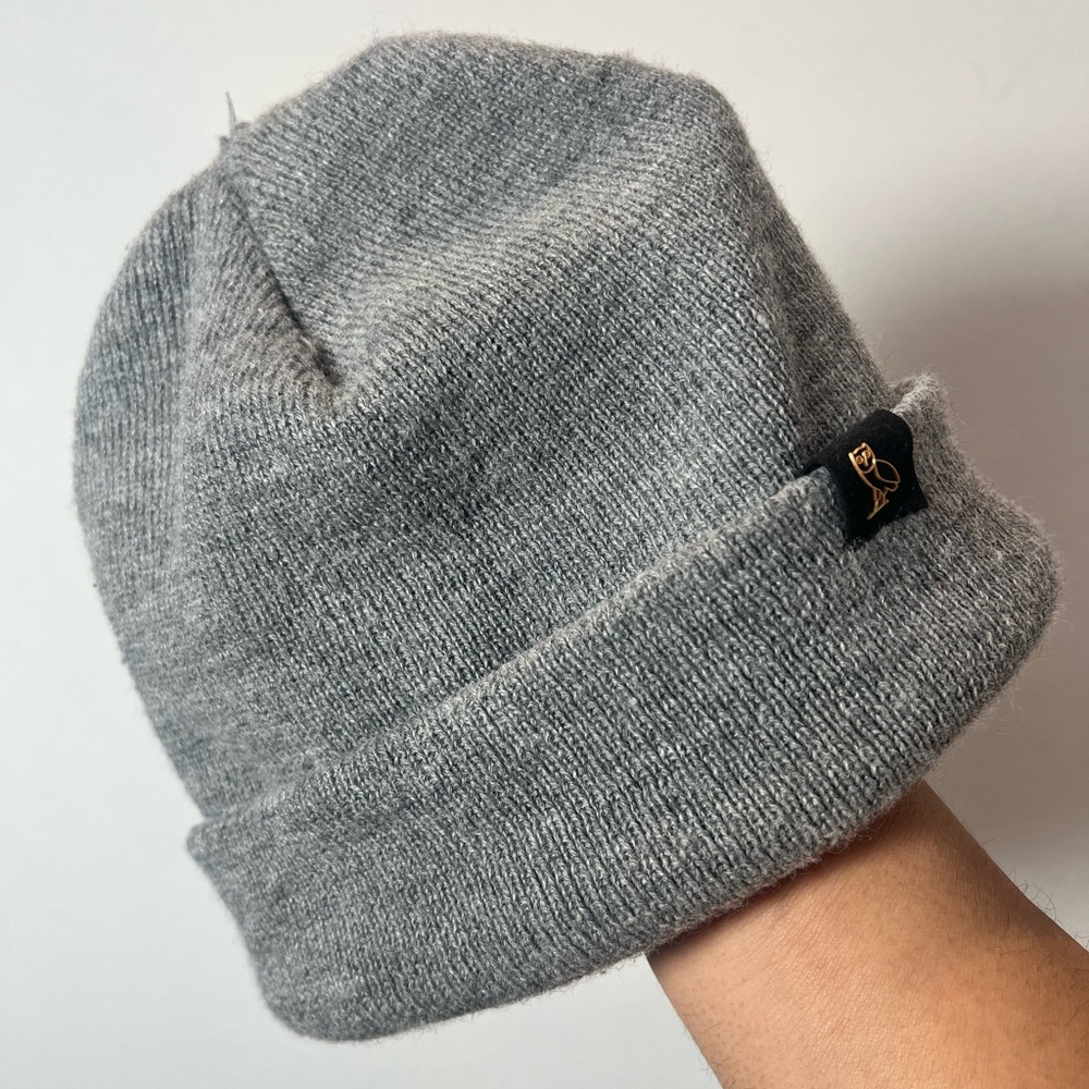 👕🌶 Octobers Very Own OVO Small Logo Knitted Beanie